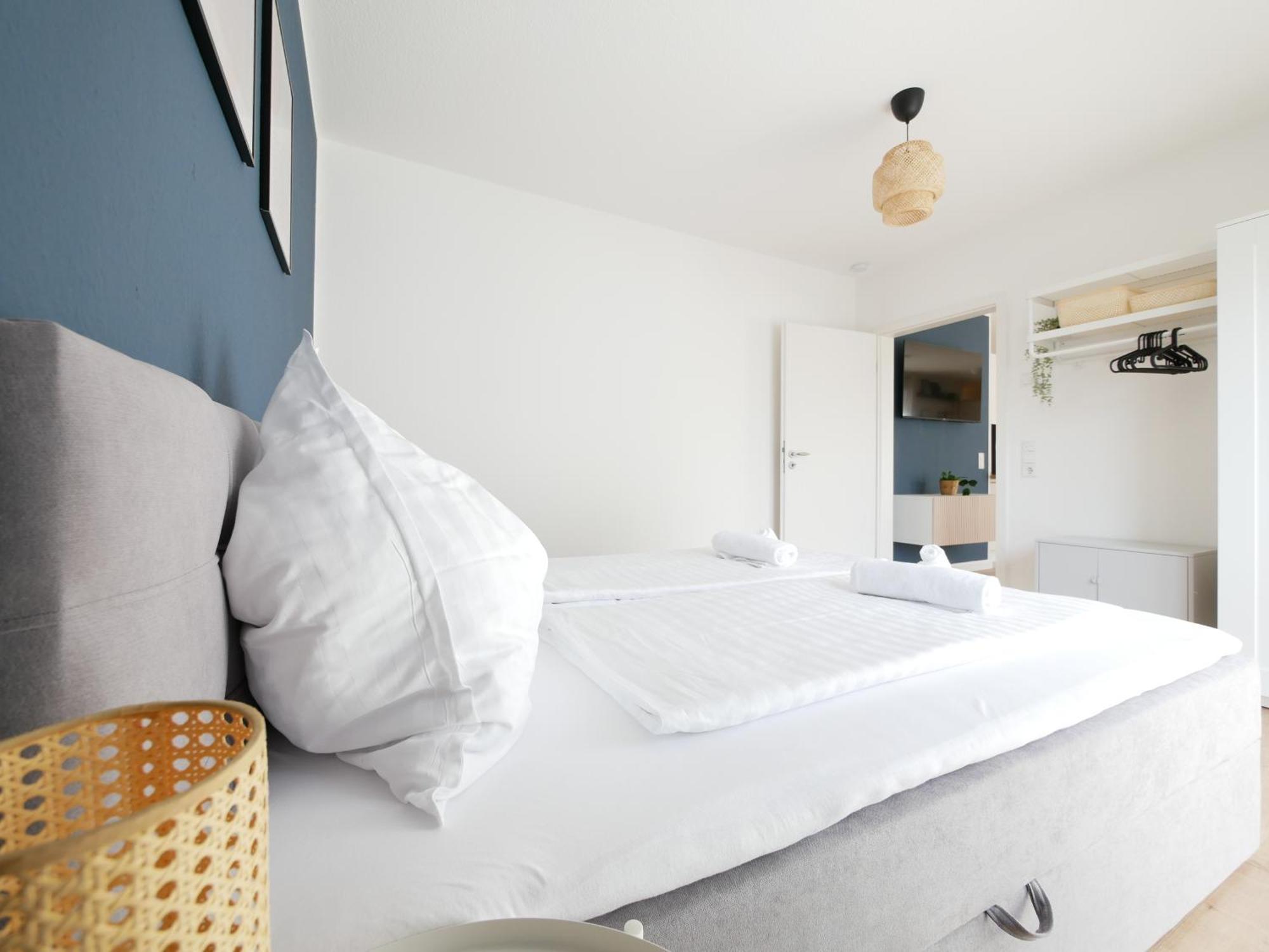 85qm, Parkplatz, Zentral, Grosser Balkon, 2 Baeder Paderborn